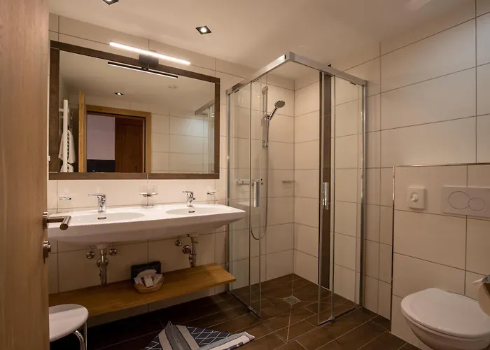 Persura فندق ايشجل